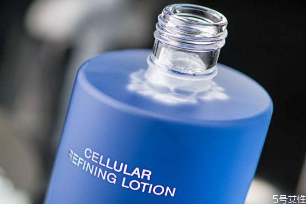 莱珀妮鱼子精华水好用吗，莱珀妮鱼子精华水怎么用