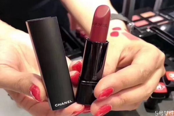 香奈儿口红116是什么颜色，香奈儿口红116色号试色