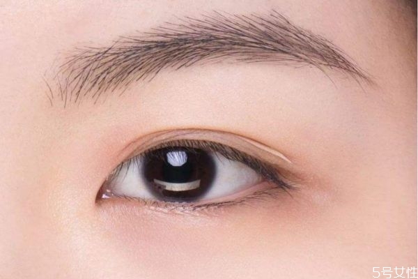 单眼皮怎么贴双眼皮贴，单眼皮贴双眼皮贴详细教程