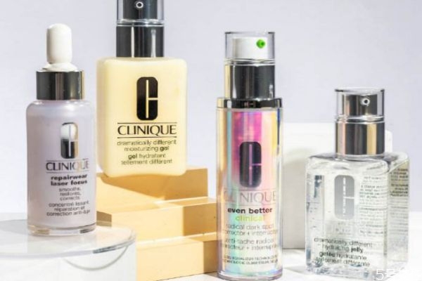 如何选择适合自己的精华液，精华什么时候用最好