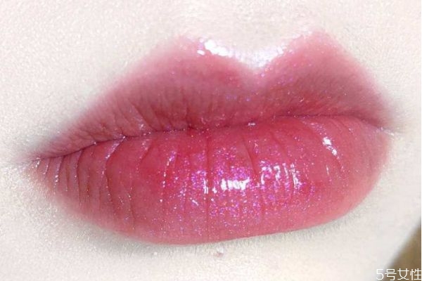 口红出汗怎么恢复，口红会出汗的原因