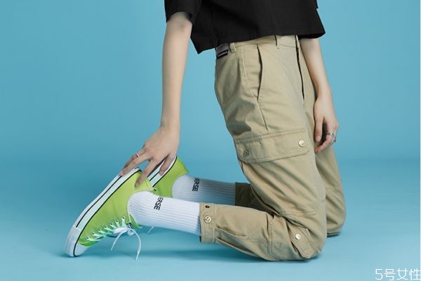 匡威帆布鞋发霉了还能穿吗，匡威帆布鞋发霉了怎么办