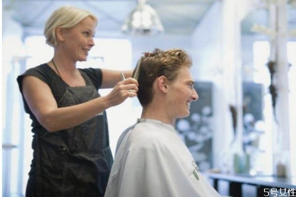 理发后几天最好看，男生多久理发一次最科学