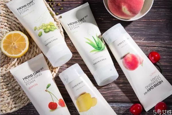 菲诗小铺芦荟洗面奶怎么样，菲诗小铺芦荟洗面奶适合肤质