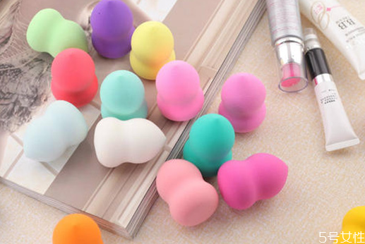 美妆蛋气孔小还是大好，如何判断美妆蛋质量