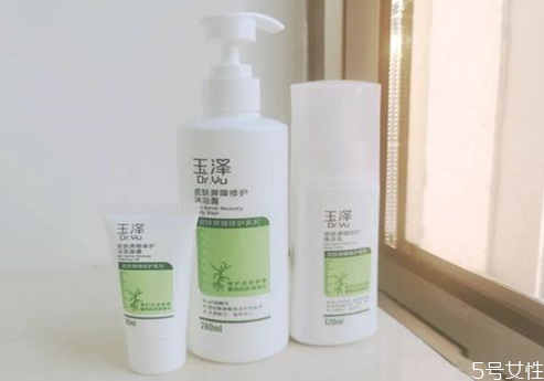 玉泽调理乳怎么样，玉泽调理乳和精华乳的区别