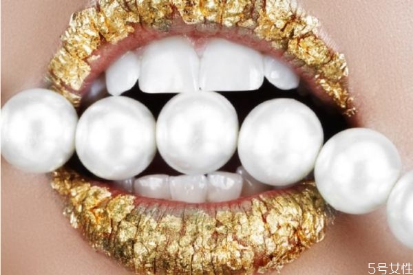 牙齿美白的小窍门有哪些，牙齿美白注意什么