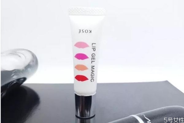 口红雨衣有危害吗，哪个口红雨衣最好用