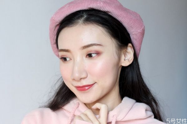 底妆如何才透亮服帖，怎么能让底妆透亮