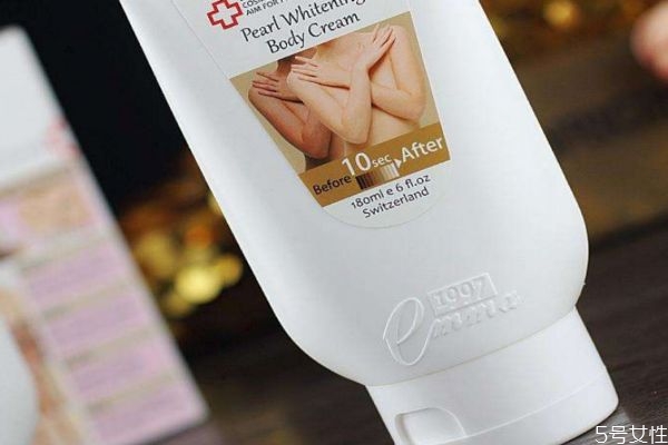 身体乳每天涂有危害吗，身体乳涂多了会有副作用吗