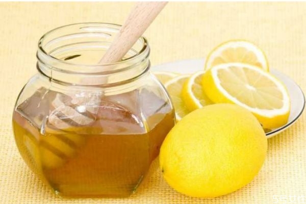 怎么用蜂蜜自制美白面膜，自制蜂蜜美白面膜能天天做吗