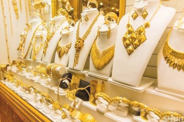 项链打结了怎么办，项链打结了解开小妙招