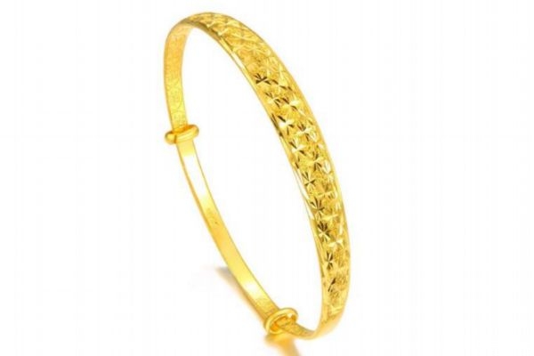 黄金不亮了在家怎么清洗，使黄金变亮的小妙招