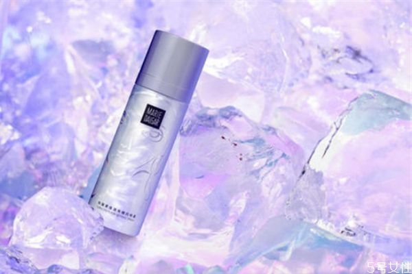 玛丽黛佳定妆喷雾好用吗，玛丽黛佳定妆喷雾怎么用