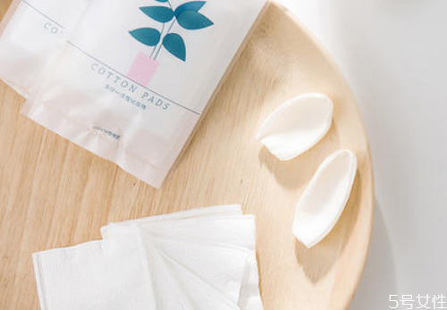 可以用化妆棉涂面霜吗，化妆棉怎么使用效果最好