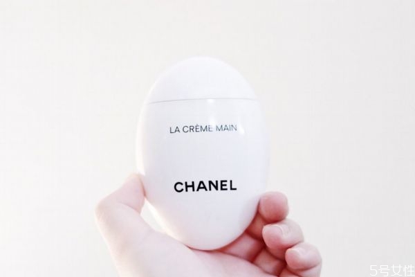 香奈儿护手霜黑色和白色的区别，香奈儿护手霜真假对比