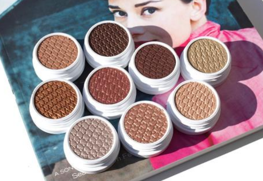 土豆泥眼影和普通眼影的区别，土豆泥眼影怎么上妆