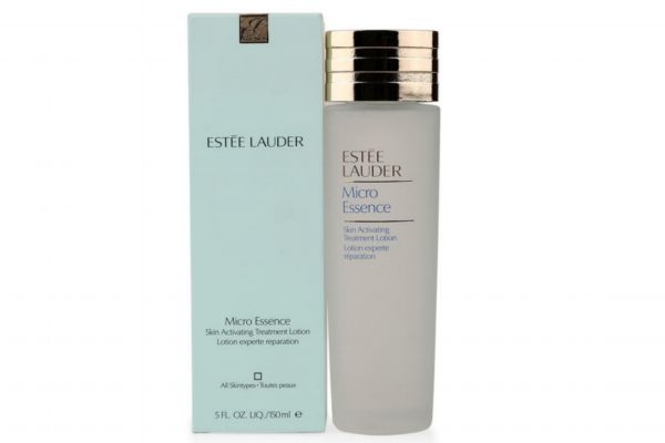 化妆水过敏是什么反应，脸过敏了还能用化妆水吗