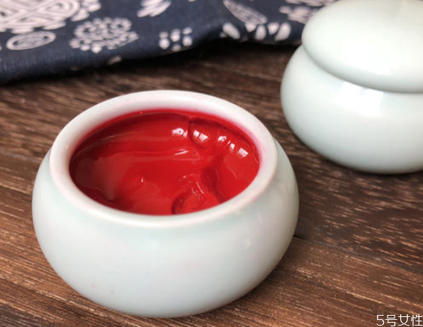 胭脂是口红还是腮红，胭脂是什么东西做的
