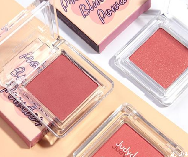 腮红膏干了怎么办，腮红膏日常保养怎么做