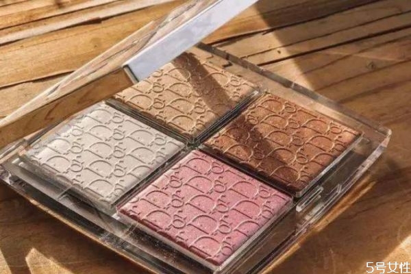 淡妆需要用高光吗，高光涂多了怎么补救