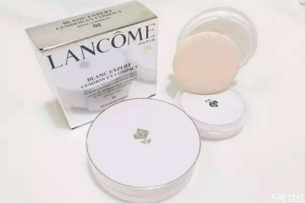 用了气垫cc如何卸妆，用气垫cc需要什么卸妆