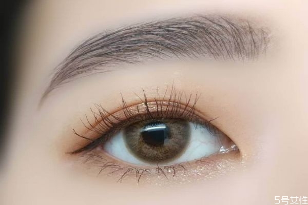 眼妆怎么画可以显得温柔，温柔的眼妆教程