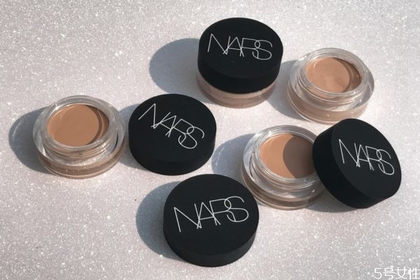 遮暇是什么，遮瑕用什么最自然