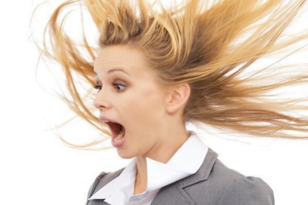 多久烫一次头发好，头发烫后悔了怎么弄直