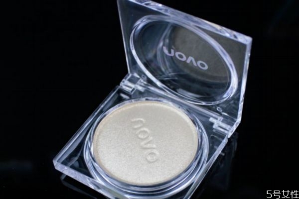 高光粉买什么颜色好，高光买白色还是香槟色