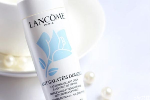 卸妆乳飞机上可以带吗，卸妆乳保质期多久