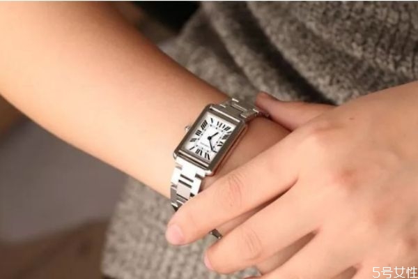 卡地亚tank系列有几种，卡地亚tank值得买吗