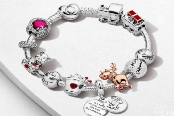 潘多拉在哪里买最便宜，潘多拉手链为什么贵