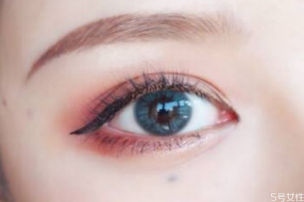 什么眼型不适合戴美瞳，美瞳的好处是什么