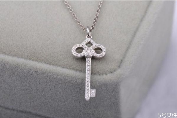 钻石项链代表什么，钻石项链选购技巧