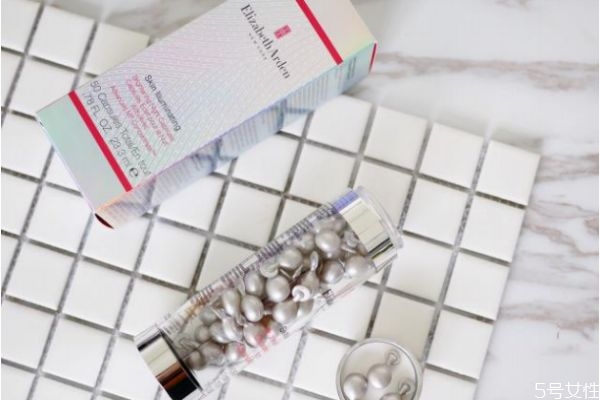 雅顿银胶可以开灯吗，雅顿银胶的作用