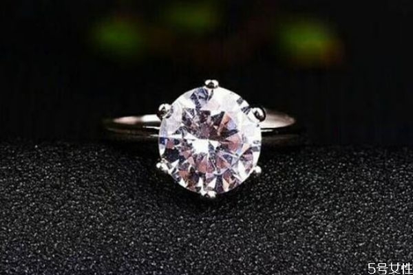 莫桑钻怎么清洗保养，莫桑钻可以用酒精擦吗