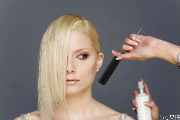 做完头发后药水味道怎么去除，做完头发气味很大怎么办