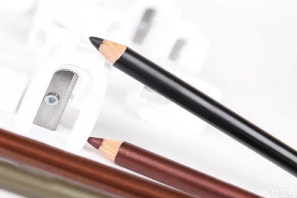 眉笔断了怎么办，眉笔断了怎么修复