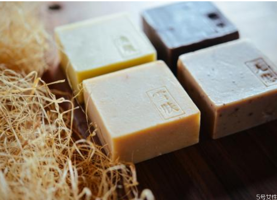 手工皂能不能洗脸，手工皂洗脸对皮肤好吗