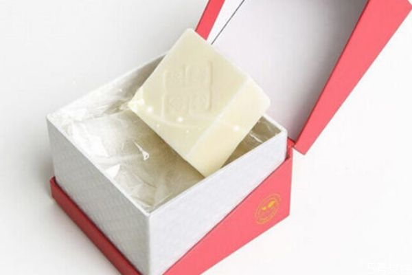 马油羊奶皂的功效与作用，马油羊奶皂真的祛痘吗