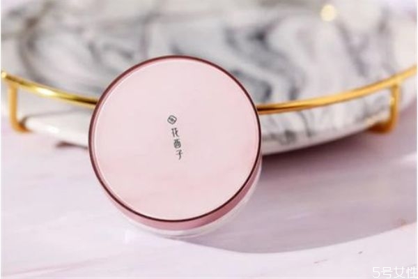 花西子散粉保质期多久，花西子散粉2号和3号的区别