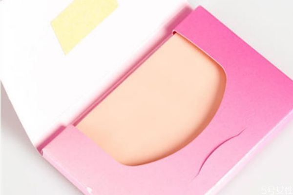 吸油纸会越吸越油吗，用吸油纸会改善黑头吗