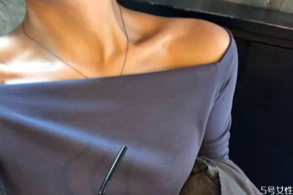 打底衫不起球的是什么材质，打底衫怎么洗