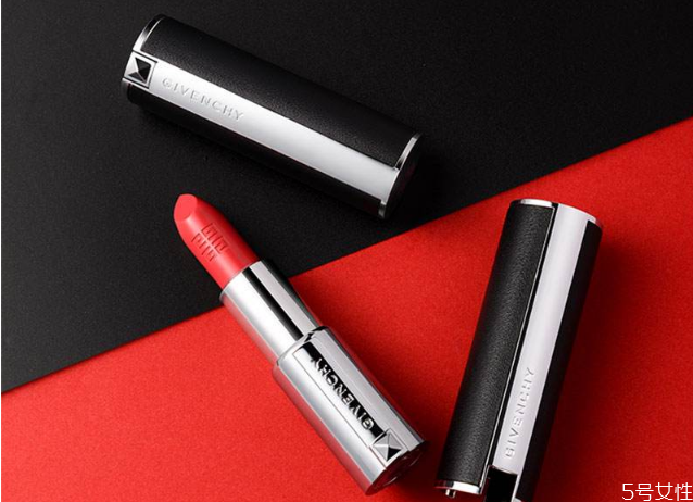 送纪梵希口红寓意，纪梵希相当于什么档次