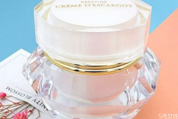 蜗牛霜需要卸妆吗，蜗牛霜可以当面霜用吗