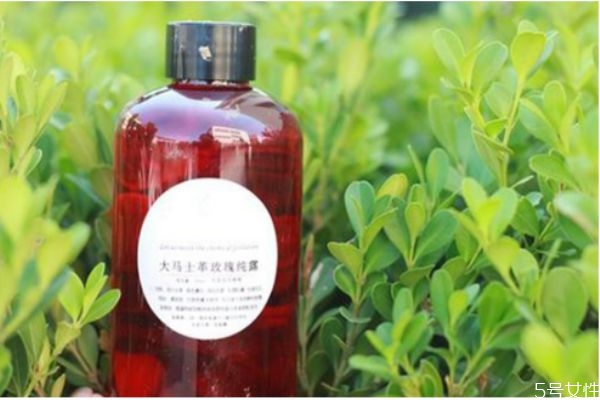 纯露直接喷脸好还是湿敷好，纯露直接拍脸还是喷脸效果好