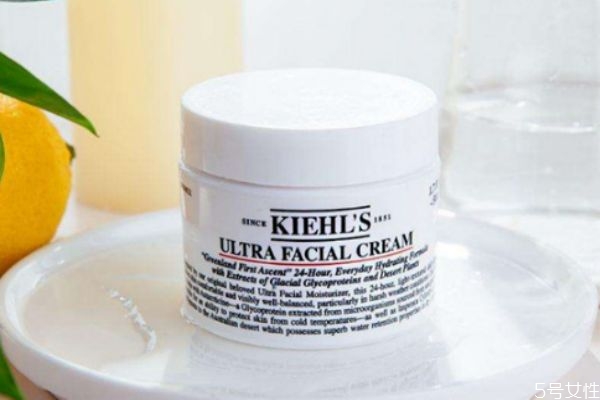 保湿面霜保质期多久，保湿面霜需要卸妆吗