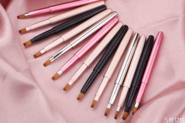 唇刷是什么样子，唇刷保养方法