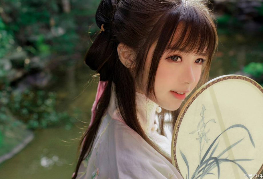 汉服要带什么配饰，汉服入坑必备知识